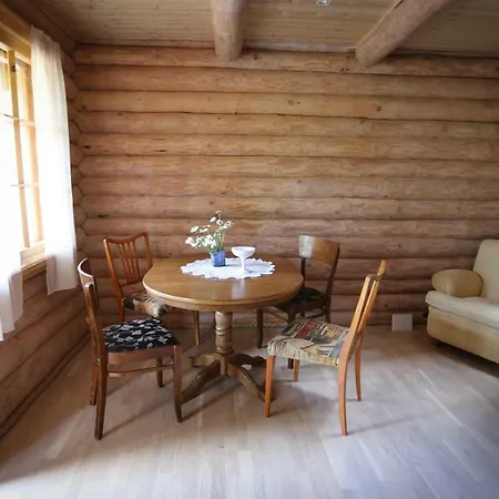 بيت للعطل Purje *